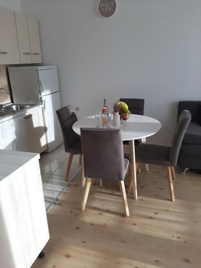 Sunshine Apartment Sovlje ตรีบูนย์ ภายนอก รูปภาพ