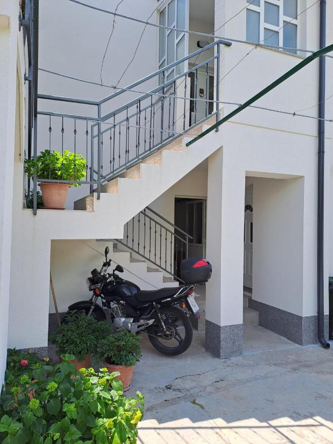 Sunshine Apartment Sovlje ตรีบูนย์ ภายนอก รูปภาพ